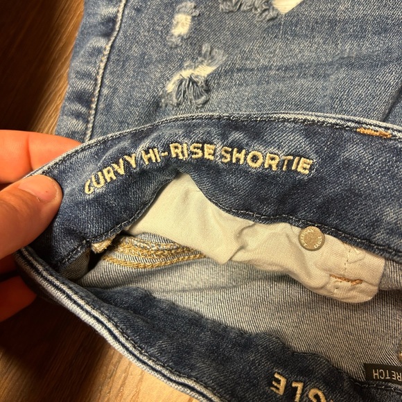 Curvy Hi-Rise Shortie - Picture 4 of 5